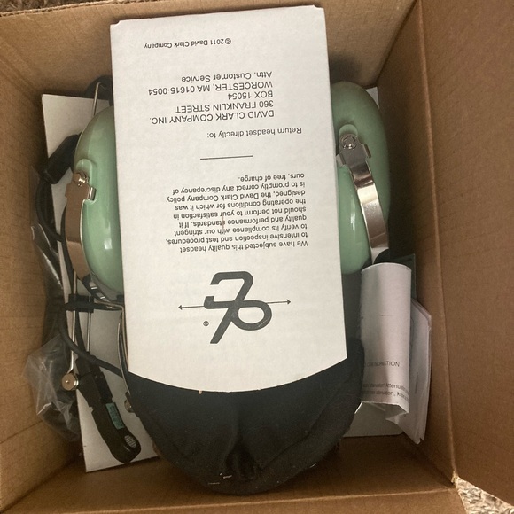 David Clark Headset brand new - Picture 2 of 3